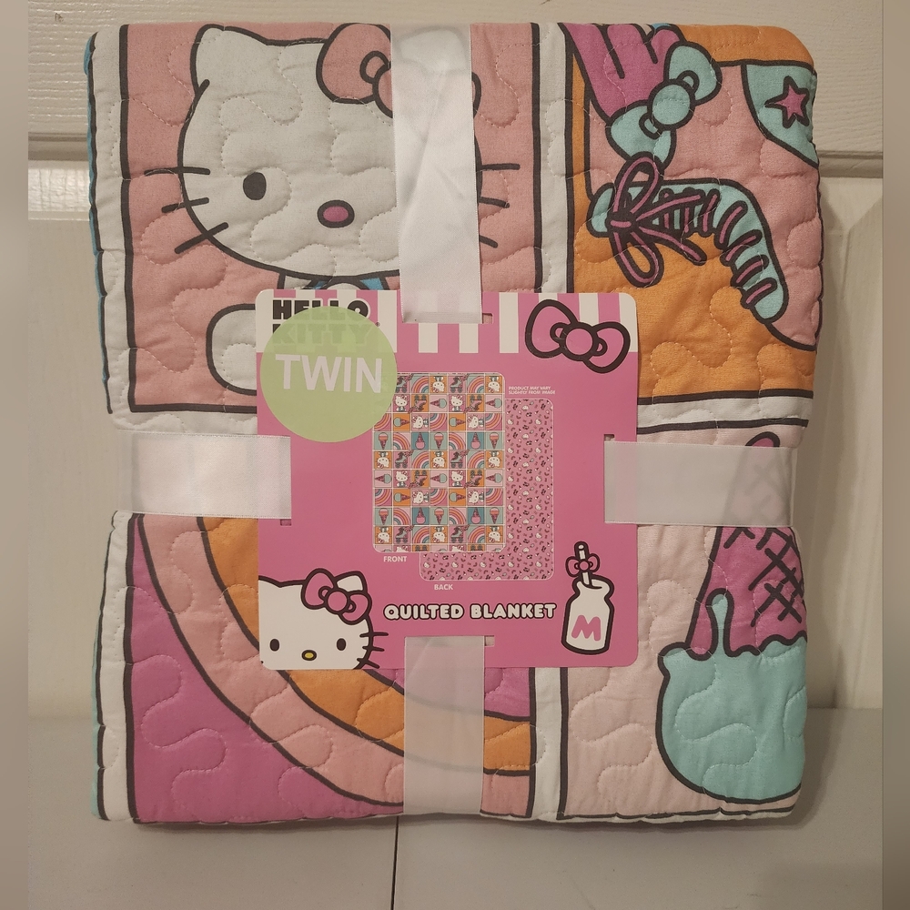 Hello Kitty Twin Size Quilted Reversible All Over Print Ice Cream Blanket